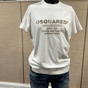 Dsquared2
logo-print short-sleeve T-shirt